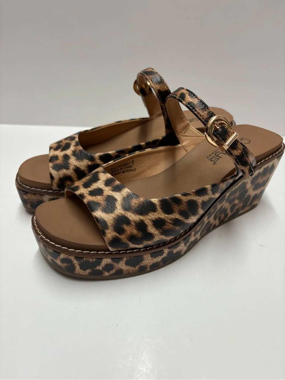Corkys Animal Print Wedge Slip On Sandals Sz 6 NWOT